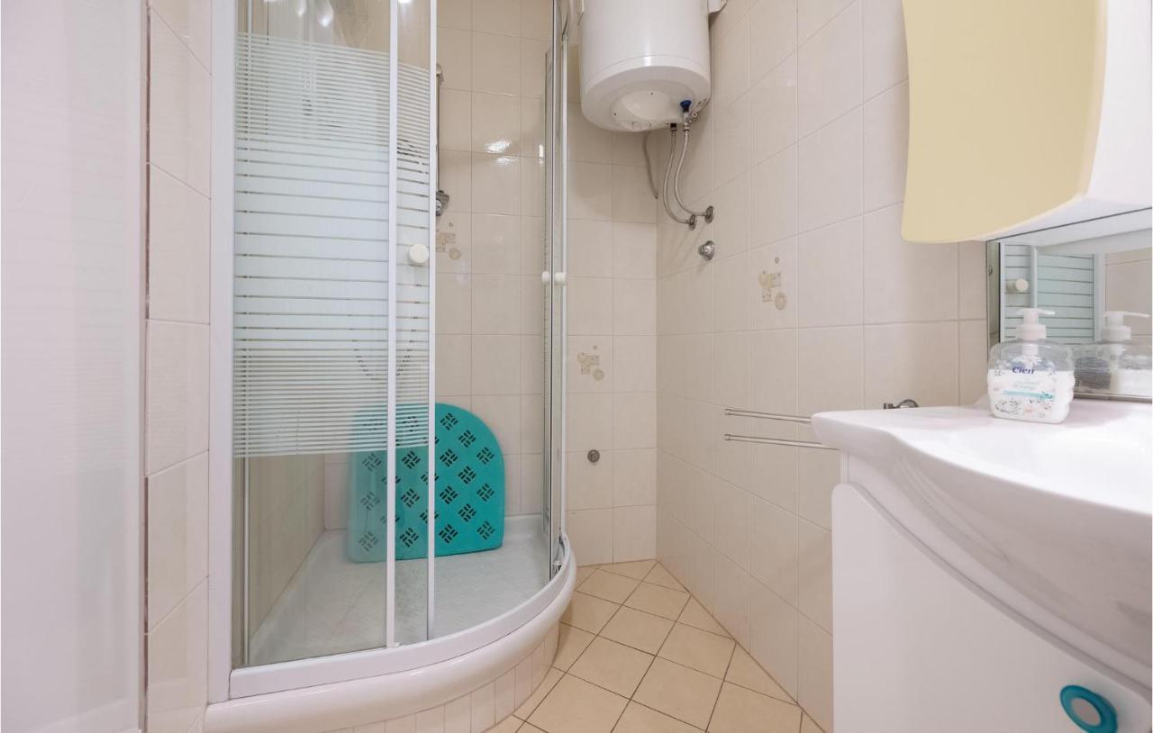 1 Bedroom Amazing Apartment In Peruski Peruški Exterior foto